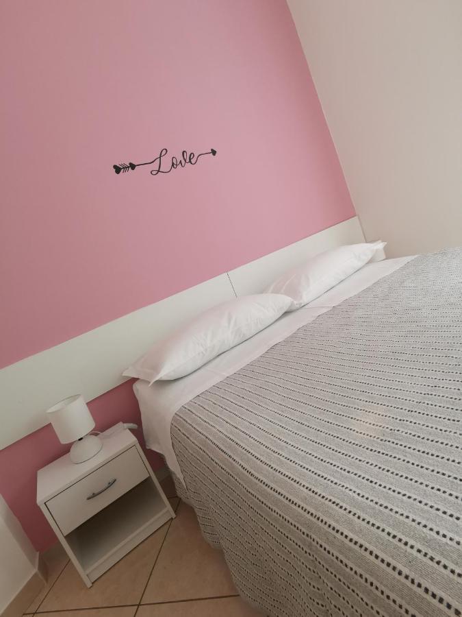 Bed and Breakfast Beb I Portici Cernobbio Habitación foto