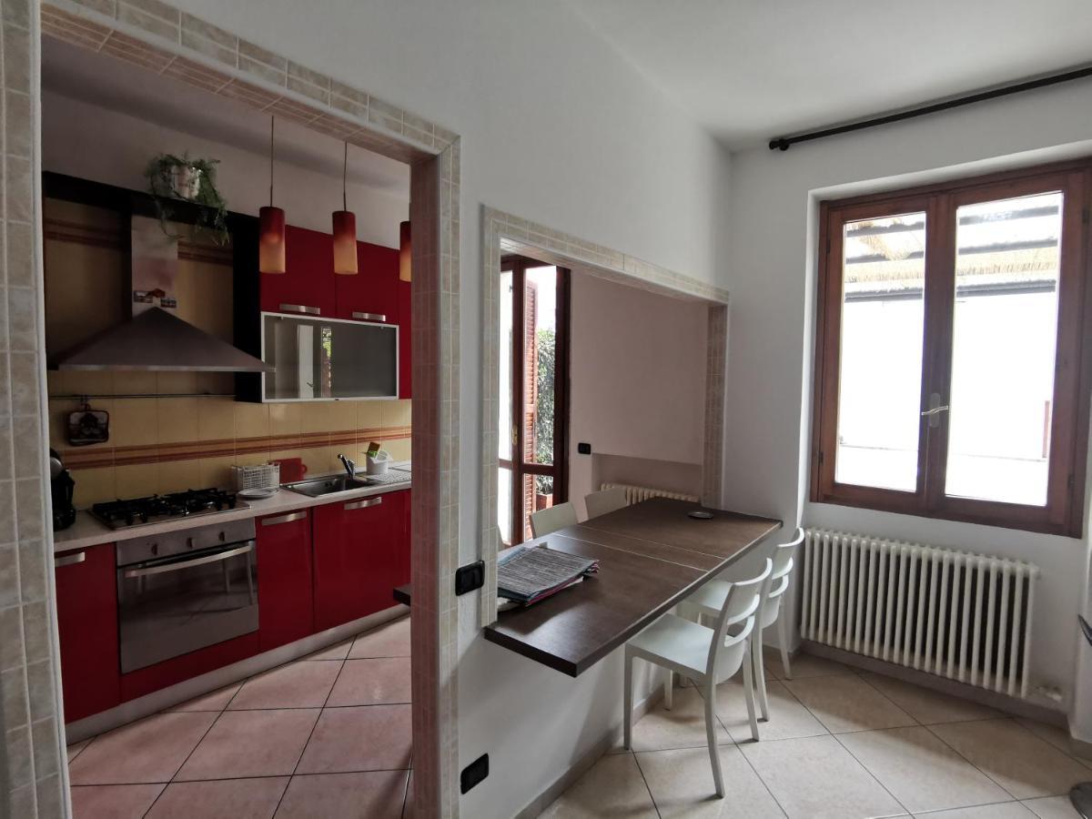 Bed and Breakfast Beb I Portici Cernobbio Exterior foto